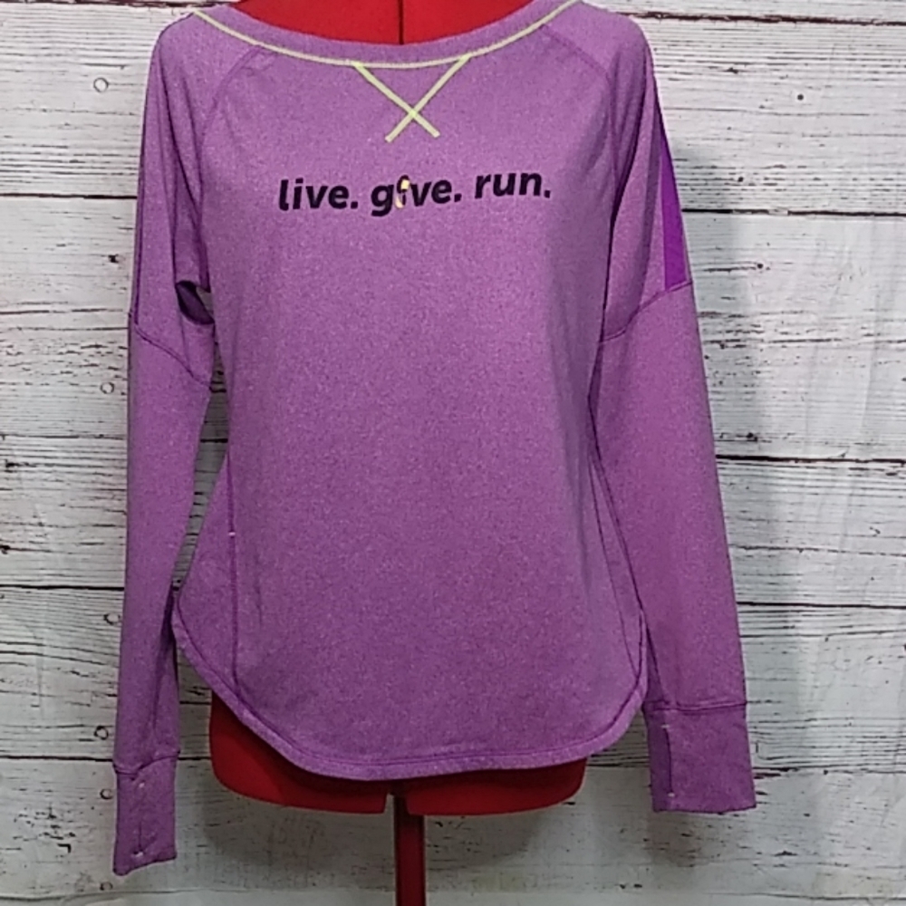 The North Face Live. Give. Run Tee Sz M